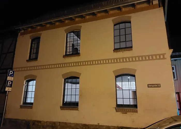 Karl Oppermann Mit Einzelgarage ורניגרוד