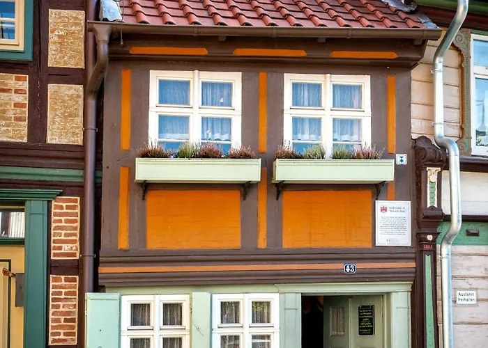 Karl Oppermann Mit Einzelgarage דירה