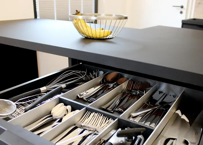 Karl Oppermann Mit Einzelgarage * ורניגרוד