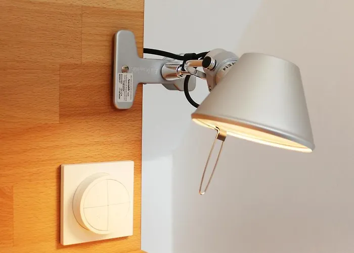 דירה Karl Oppermann Mit Einzelgarage ורניגרוד