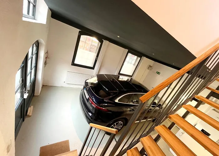 Karl Oppermann Mit Einzelgarage ורניגרוד